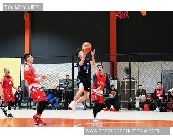 赛后分析:成都篮球队与南京篮球队的默契配合与战术执行探讨 赛后分析:成都篮球队与南京篮球队的默契配合与战术执行探讨