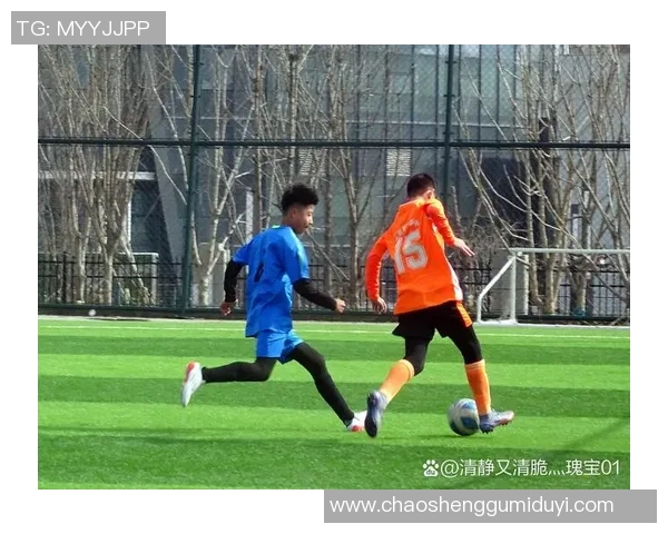 足球明星训练肌肉的秘密视频揭秘提升运动表现的有效训练方法 足球明星训练肌肉的秘密视频揭秘提升运动表现的有效训练方法